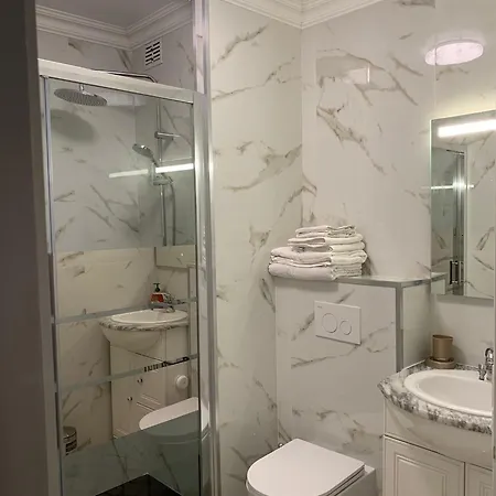 Avec Grand Balcon - Cap-martin Proche Menton Et Monaco Appartamento